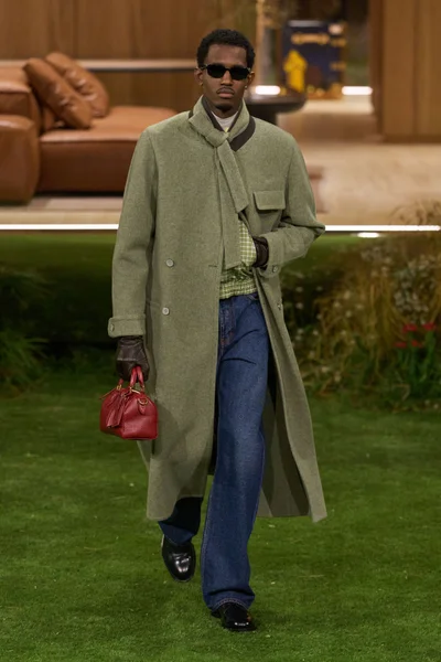 Look 27
